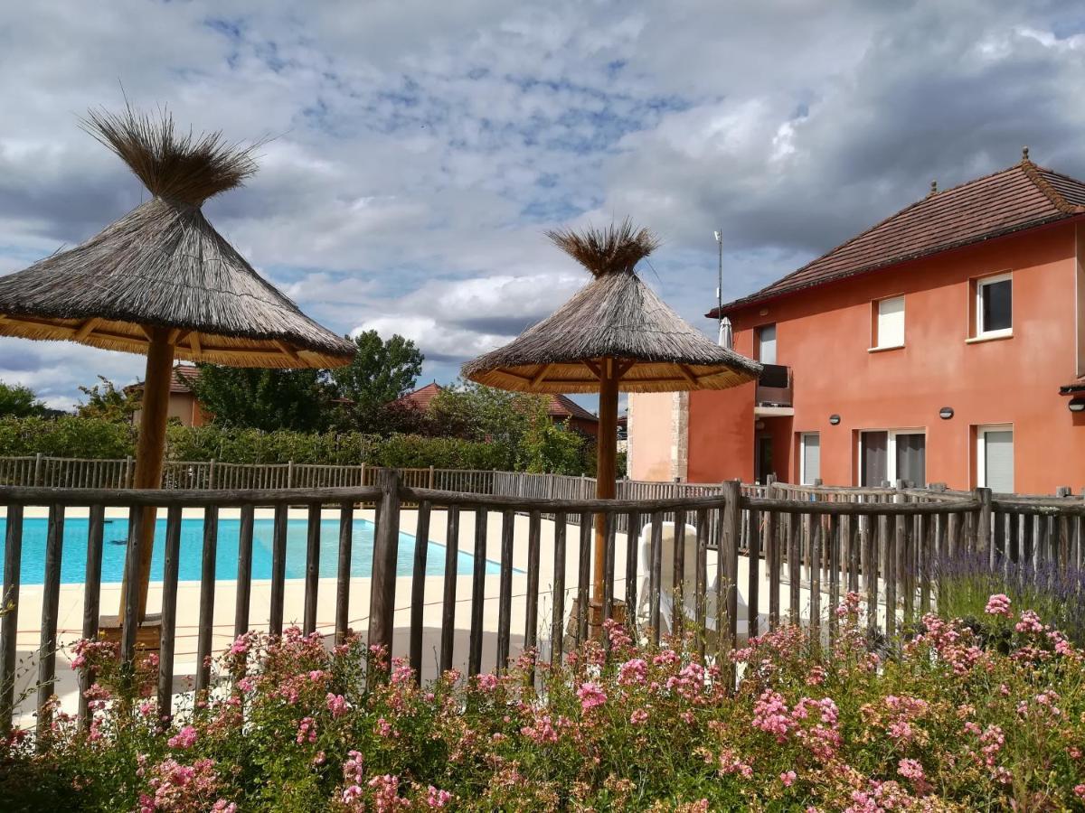 Chezvero46 residence claire rive avec piscine, wifi et vélos Prayssac Extérieur photo